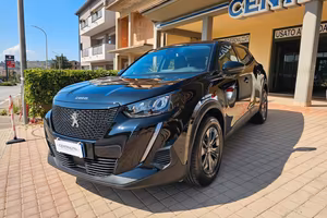 Peugeot 2008 PureTech 130 S&S EAT8 Active Pack