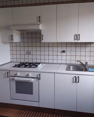 Cucina completa con TUTTO incluso e funzionante