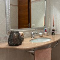 Lavandino Design con Piano in Granito Rosso