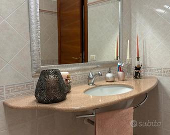 Lavandino Design con Piano in Granito Rosso