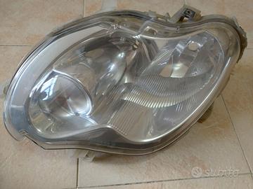 Faro sinistro Smart W 450