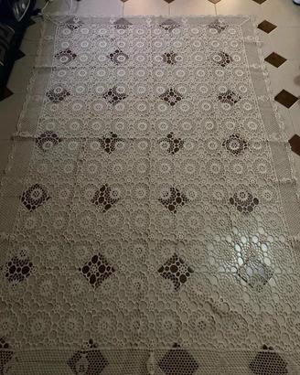 Tovaglia di macramé