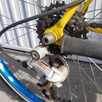 Bici come da foto colore giallo