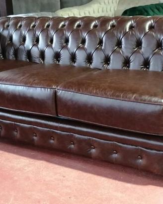 Divano Chester 3 posti in pelle vintage marrone