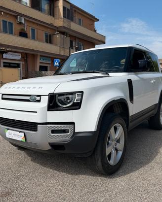 Land Rover Defender 90 HSE 250 CV