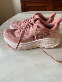 Scarpa Hoka modello Clifton