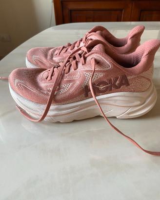 Scarpa Hoka modello Clifton