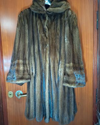 Splendida Pelliccia di Visone Femmina – Taglio Mod