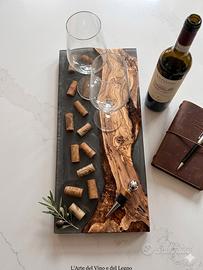 Vassoio in legno.di ulivo e resins