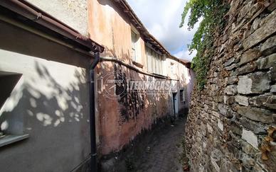 00LM55 - TERRATETTO DA RISTRUTTURARE