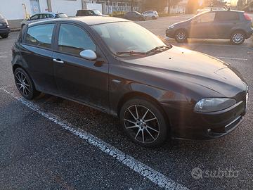 Alfa 147 1.6 ts/GPL 