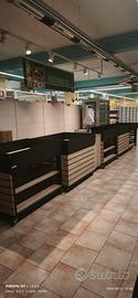 scaffali + figro+ allestimento top per ortofrutta 