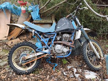 suzuki DR600 per ricambi