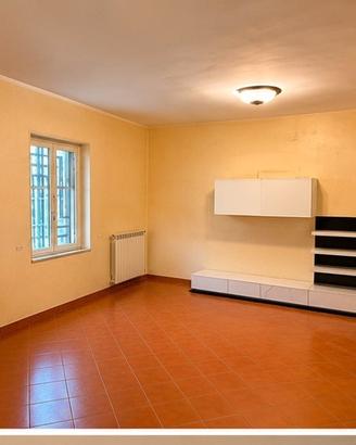 Villa 7 vani con spazio esterno