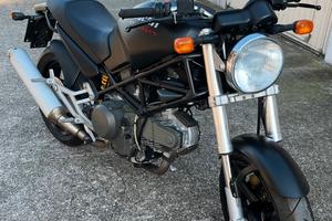 DUCATI MONSTER 600