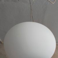 Lampadario a globo Ovale in Vetro Bianco Opaline