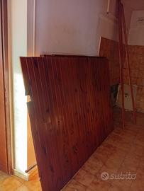parete in legno perlinato trattato , già smontata 