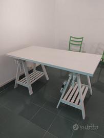 Scrivania IKEA Bianca con Cavalletti Regolabili