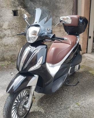 Piaggio Beverly 300ie-Immatricolato Maggio 2013