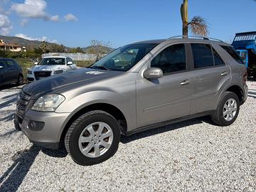 Mercedes ML 320