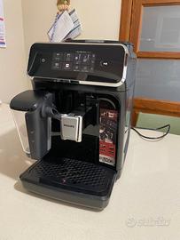 Macchina caffè Philips EP2331 LatteGo