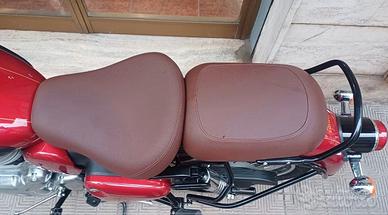 Selle nuove marroni per Royal Enfield Classic 350