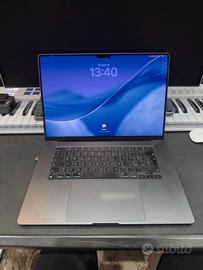 Macbook pro M3 pro Nero 512gb ssd 32gb ram