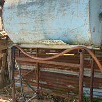 Botte per gasolio con supporto