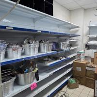 STOCK metri 101 SCAFFALATURA e BANCO CASSA CON NAS