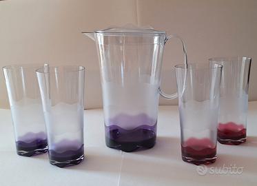 Caraffa con 4 bicchieri Tupperware 