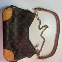 Louis Vuitton usata in ottime  condizioni.