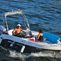 charter boat e taxi boat 