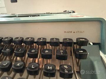 Olivetti Engadine 44 macchina da scrivere vintage
