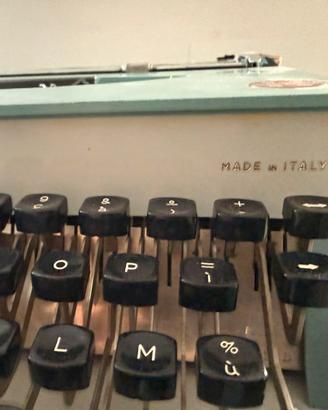 Olivetti Engadine 44 macchina da scrivere vintage