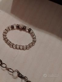 bracciali e collana 
