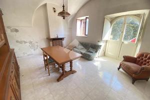 CASA INDIPENDENTE A MONTEFIASCONE