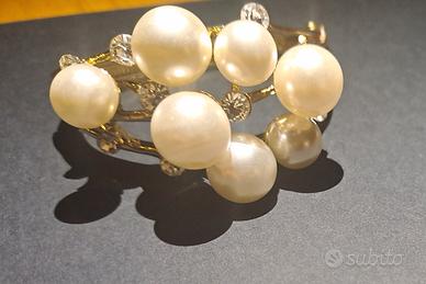 Bracciale Rigido Vintage con Perle e Cristalli - E