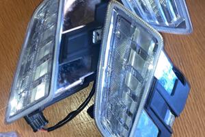 Frecce piaggio vespa gts hpe a led usate