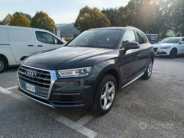 Audi Q5 35 TDI quattro S tronic Business Sport