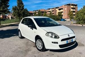 Fiat punto benzina/gpl  con audio migliorato