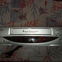 Videoregistratore VHS Funai