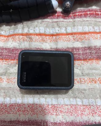 Go Pro hero 12 pro + 3 batterie  +  accessori vari