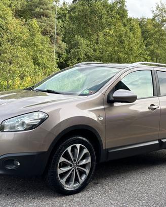 Nissan Qashqai Qashqai+2 2.0 dCi DPF Tekna MOLTO B