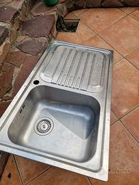 Lavello Franke usato – 86x76 cm con miscelatore