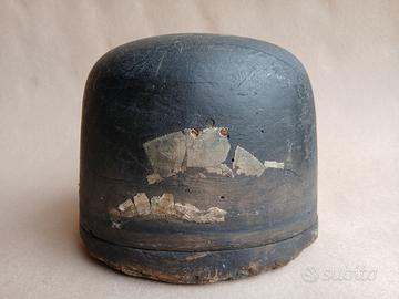 antico stampo in legno per cappelli