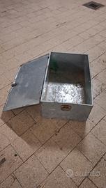 baule in metallo