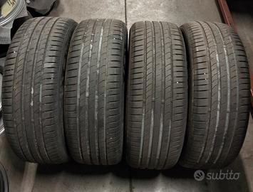 Gomme estive Nexen 215 55 17