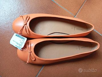 Ballerine arancioni.