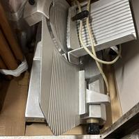 Affettatrice industriale