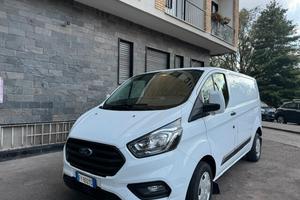 Ford transit custom passo lungo anno 2019 euro 6d 